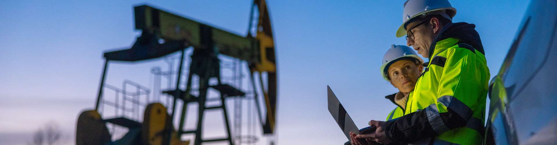 [White Paper] Oil and Gas Production Data Analysis with MATLAB